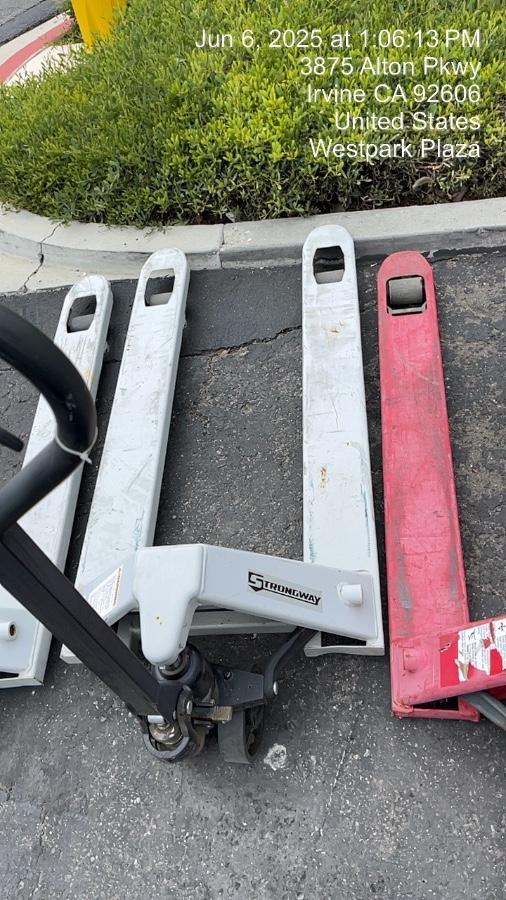 2025 STRONGWAY 4400 lb Pallet Jack