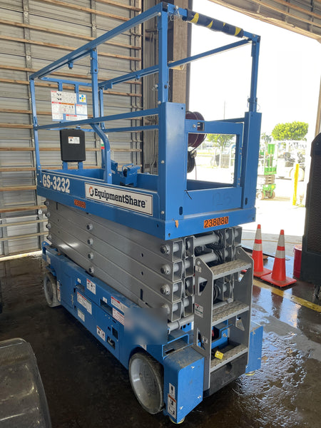 2022 GENIE GS-3232
