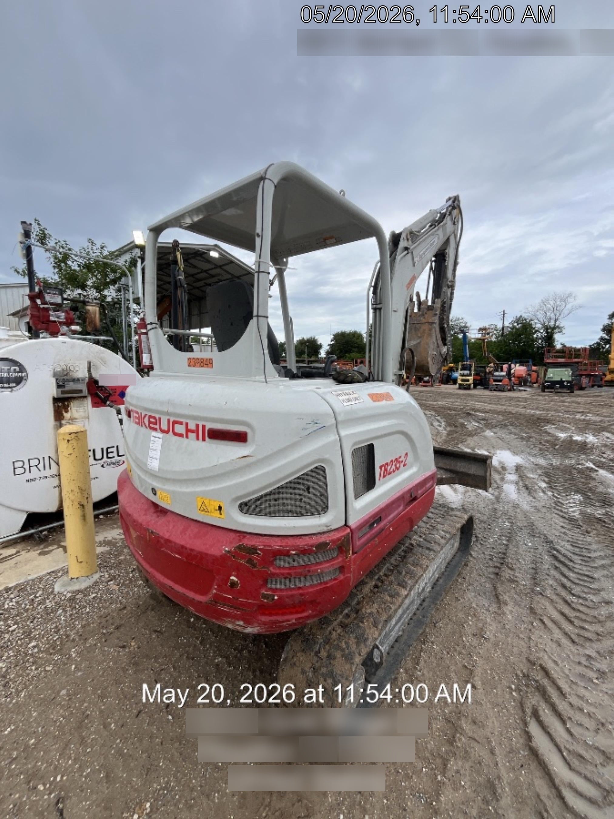 2022 TAKEUCHI TB235-2R