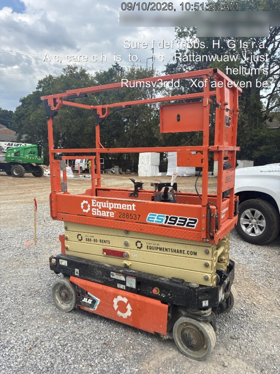 2022 JLG ES1932
