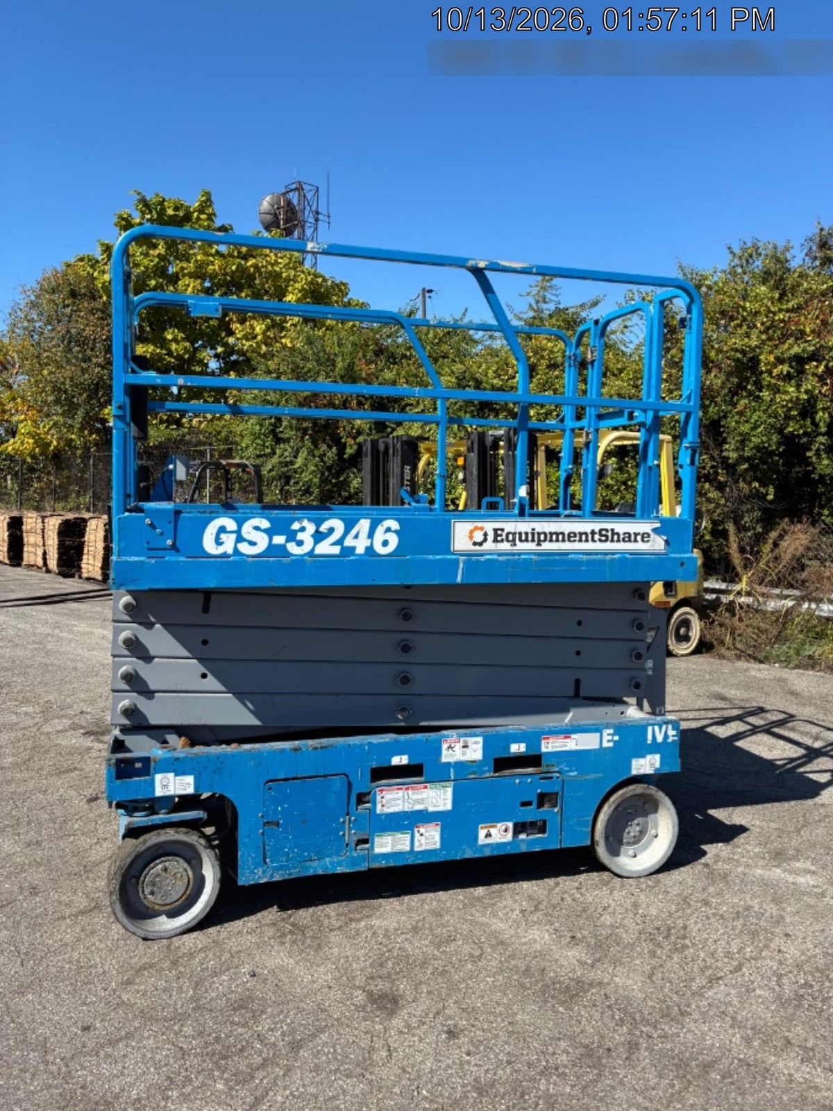 2023 GENIE GS-3246