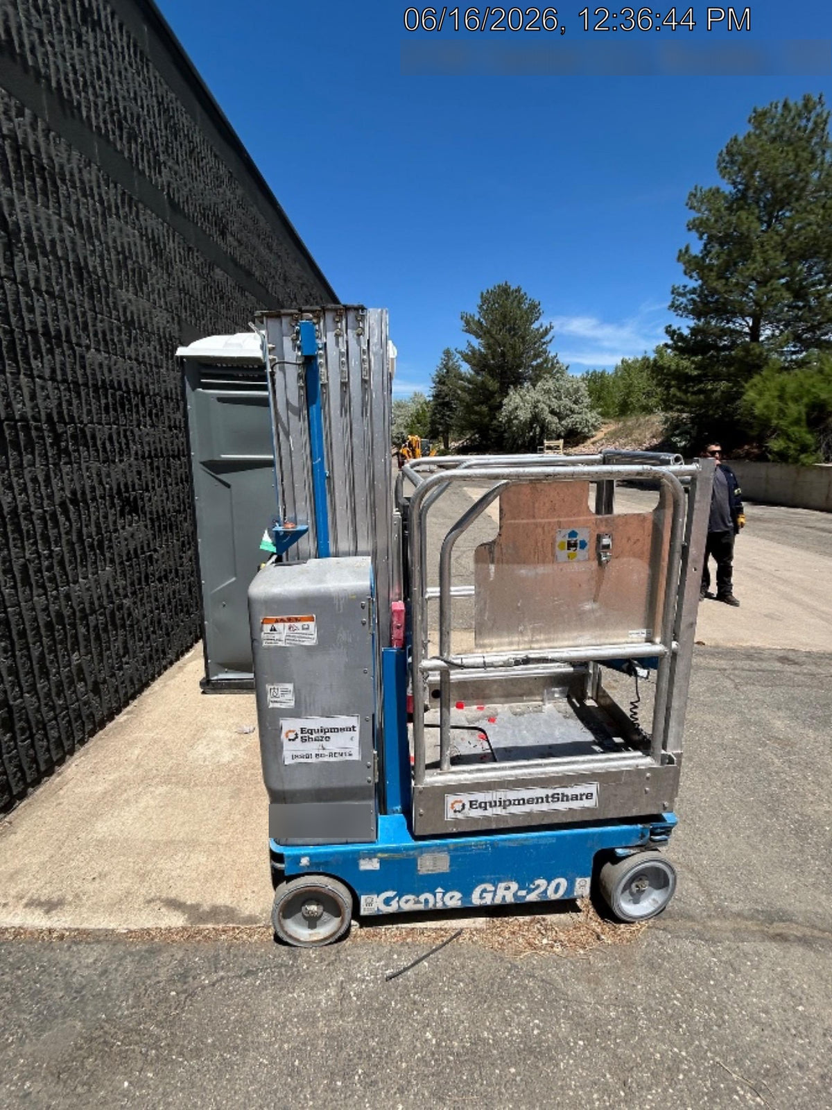 2019 GENIE GR-20