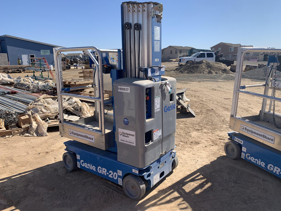 2021 GENIE GR-20