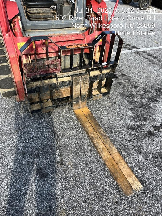 2025 VIRNIG 48" Pallet Forks - Virnig