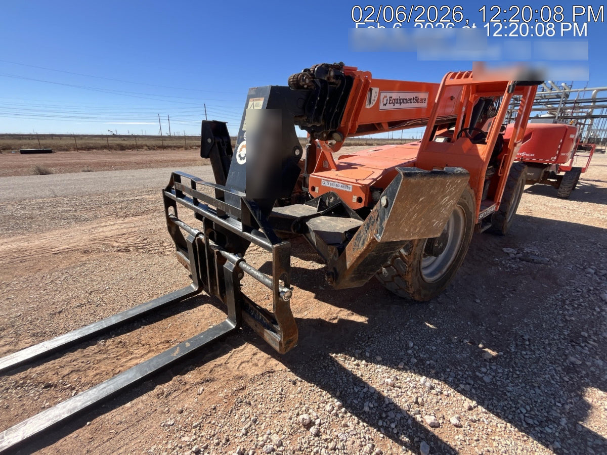 2021 SKYTRAK 12054