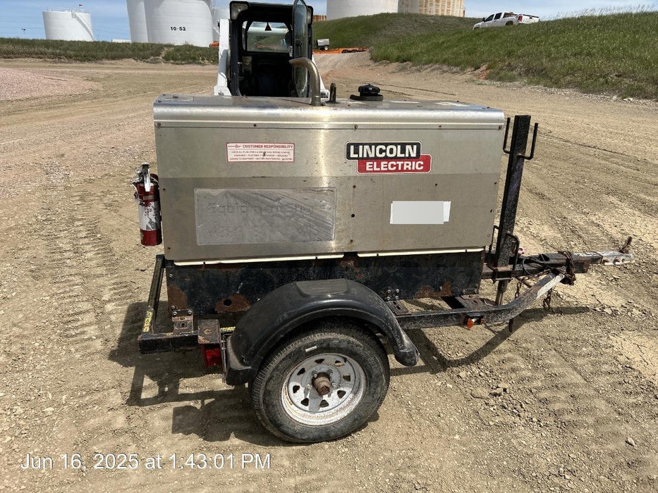 2018 Lincoln Electric Vantage 322 Lincoln Vantage 322 Welder Ready Pak 3 - Vantage 322, Trailer, Fender and light kit, Cable rack
