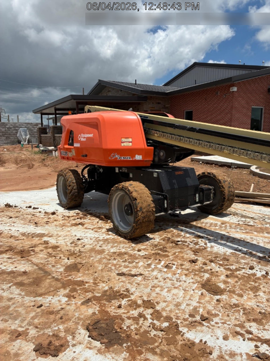 2023 JLG 600S