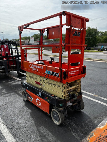 2022 JLG ES1932
