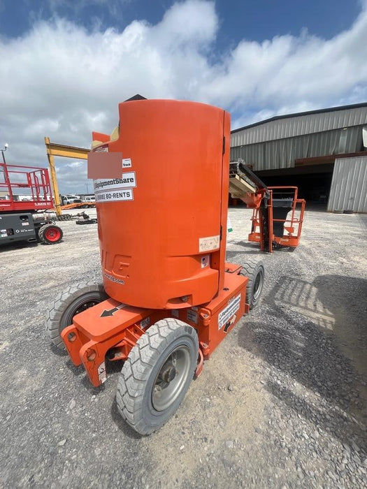 2019 JLG E300AJP