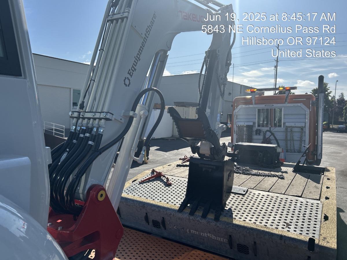 2025 TAKEUCHI TB235-2CR