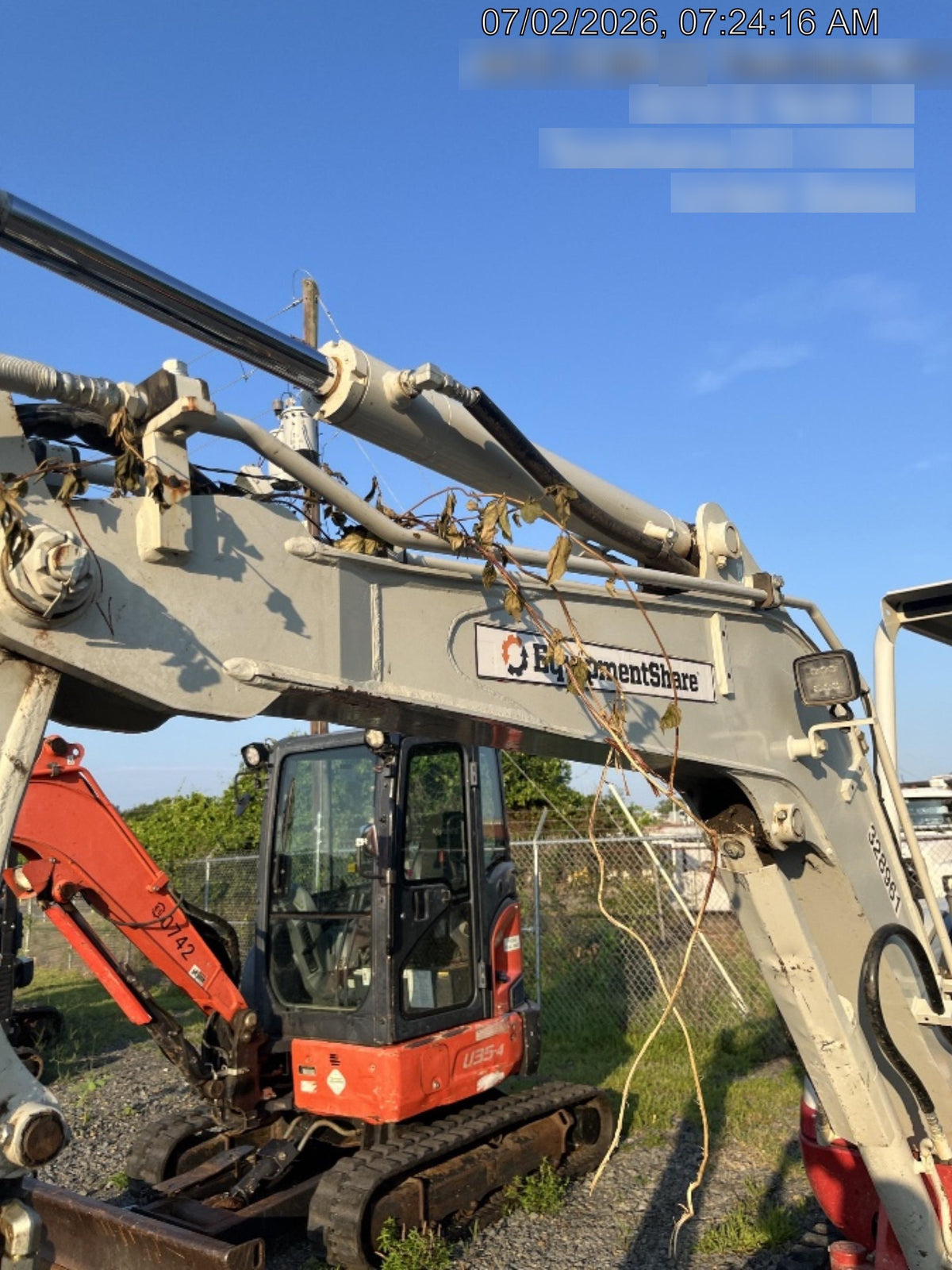 2023 TAKEUCHI TB235-2R