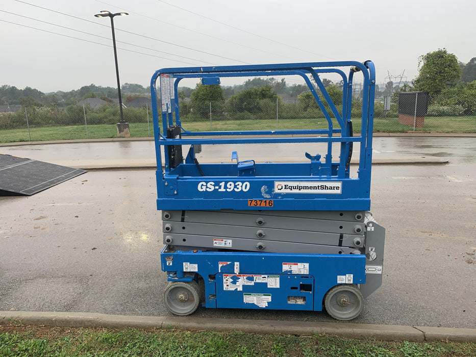 2020 Genie GS-1930 Fixed rails with chain entry gate - Pre A92.20