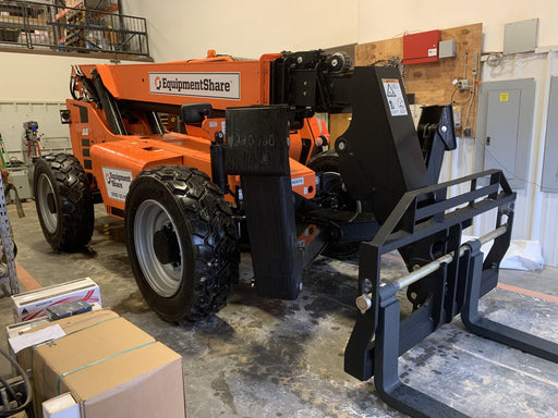 2020 Skytrak 10054 74 Hp, Cab/Heat/Air, FF Tires, Work Lights, Beacon, Aux Hydraulics, Back up Alarm, Lifting Eye, ES Decals