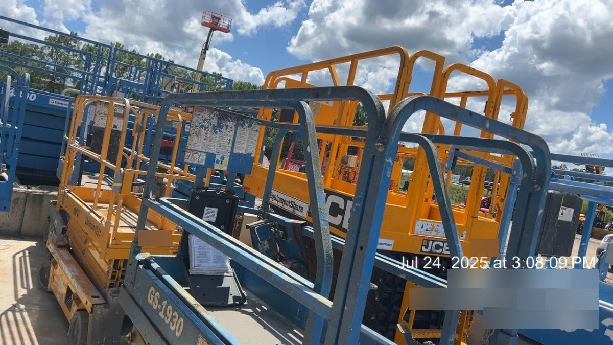 2020 Genie GS-1930 Fixed rails with chain entry gate - Pre A92.20