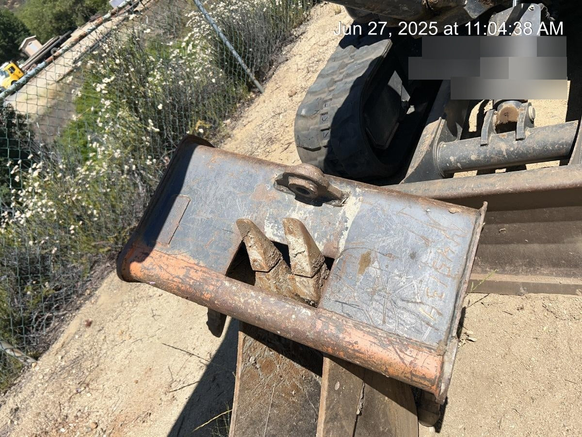 2021 DOOSAN 30" Bucket - Doosan