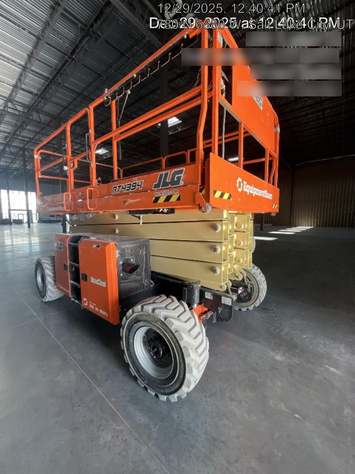 2023 JLG RT4394