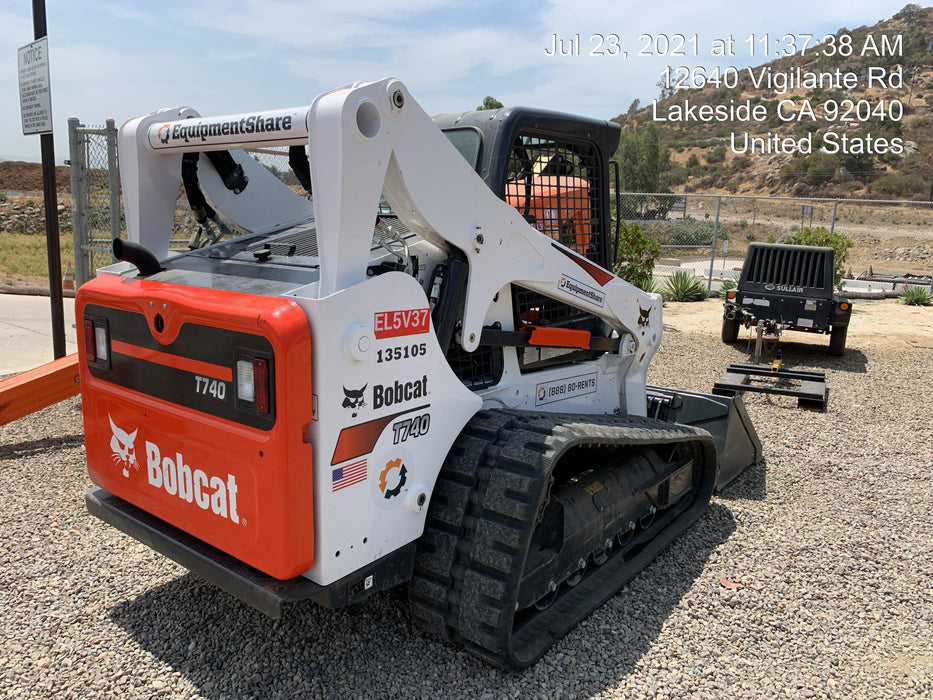 2021 BOBCAT T740