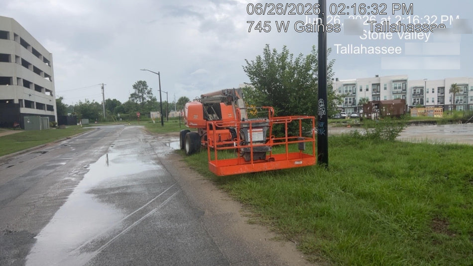 2022 JLG 660SJ