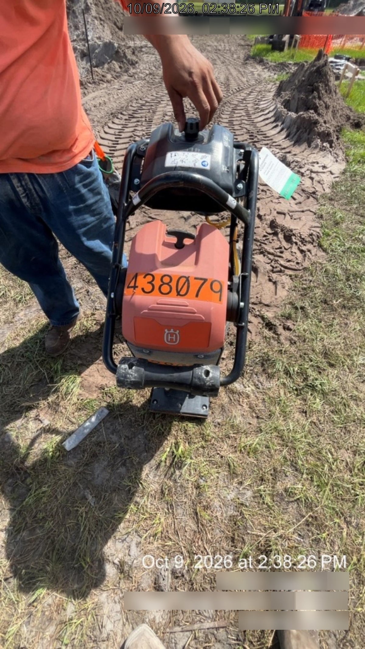2024 HUSQVARNA LT6005