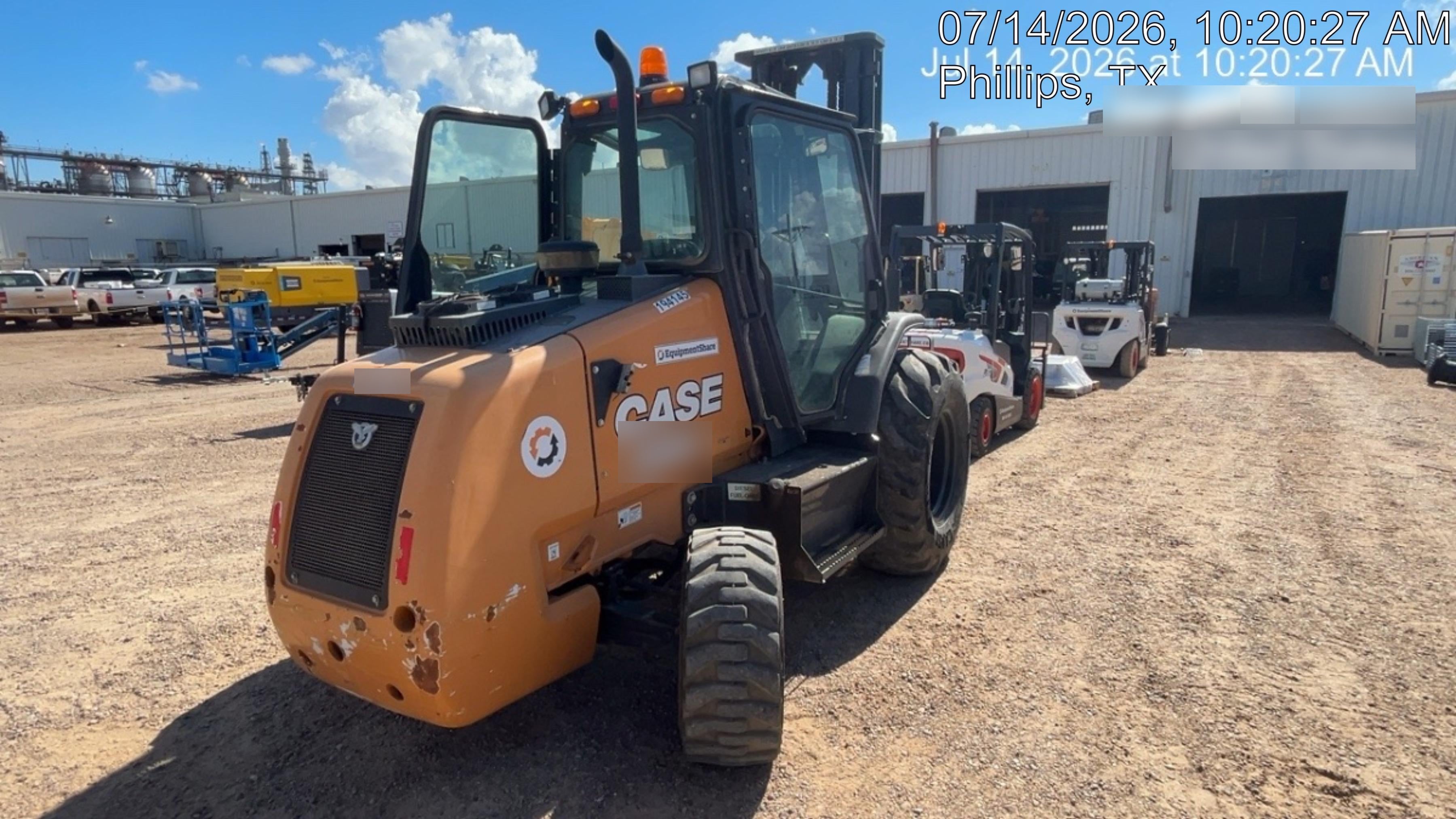 2021 CASE 588H