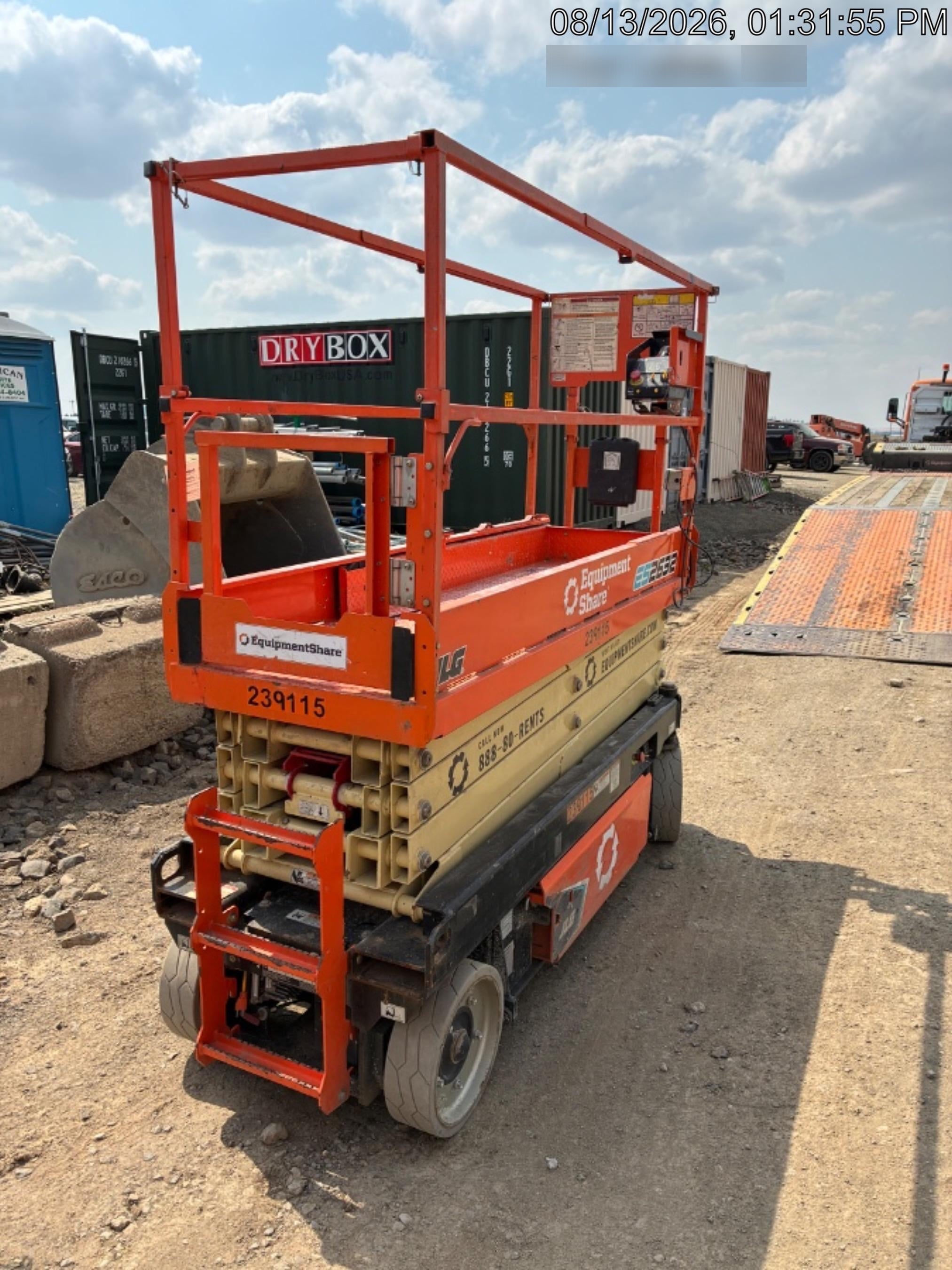 2022 JLG ES2632