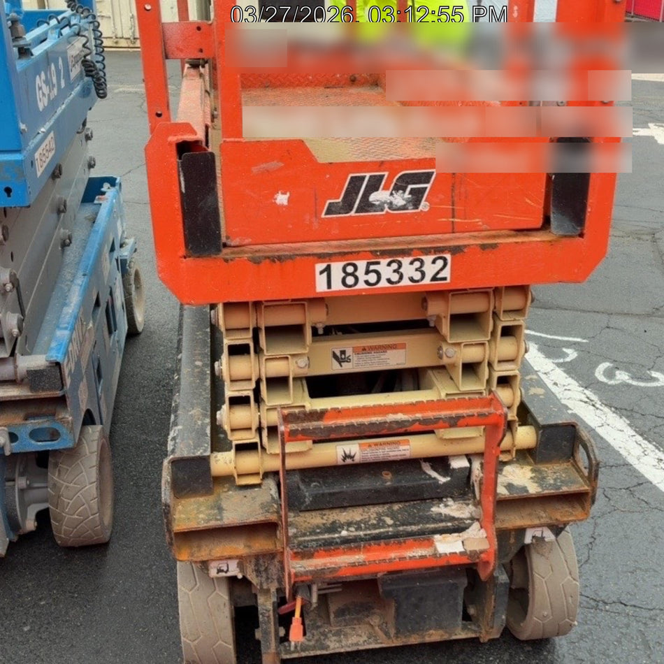 2021 JLG ES1932