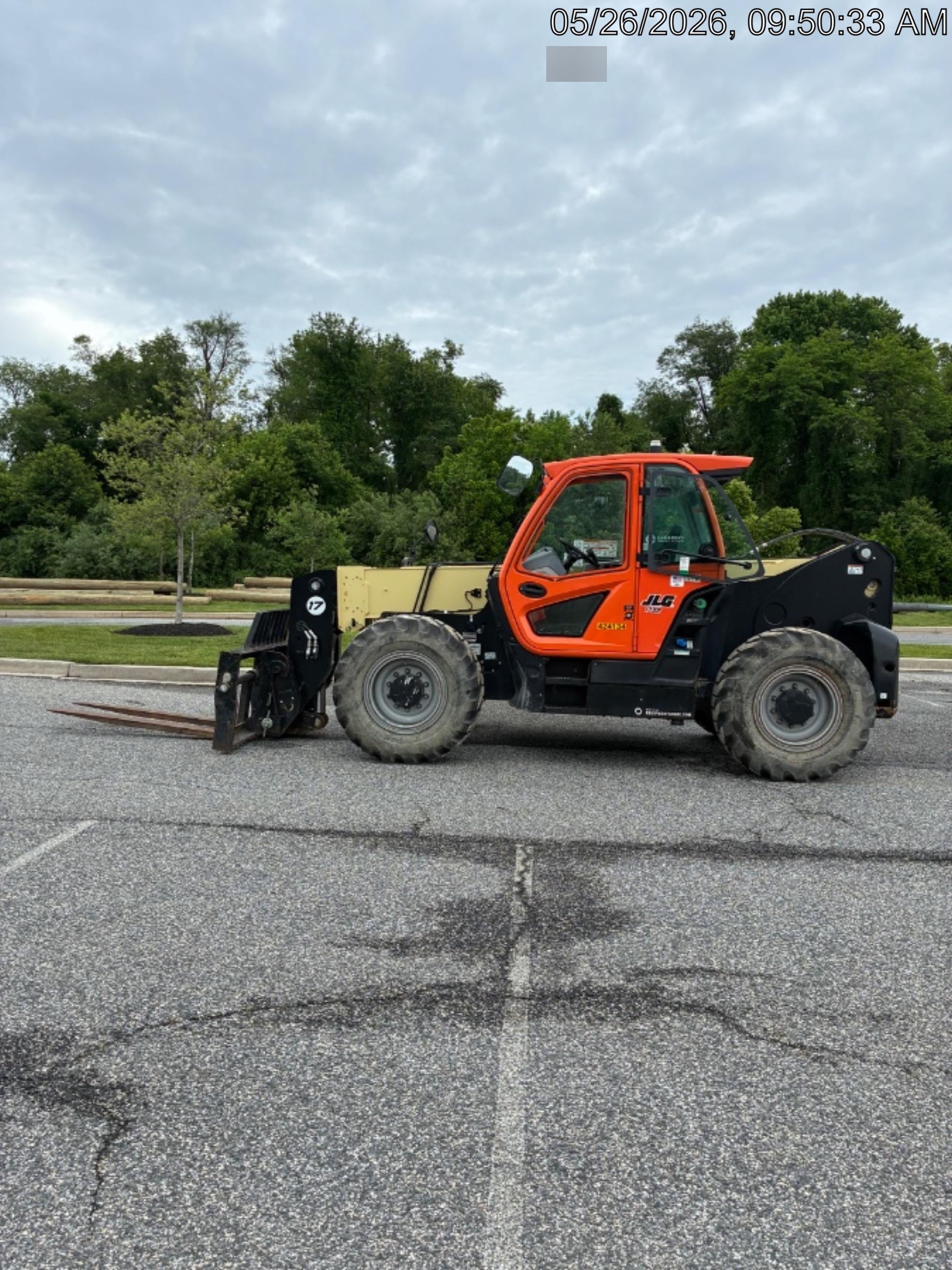 2024 JLG 1732