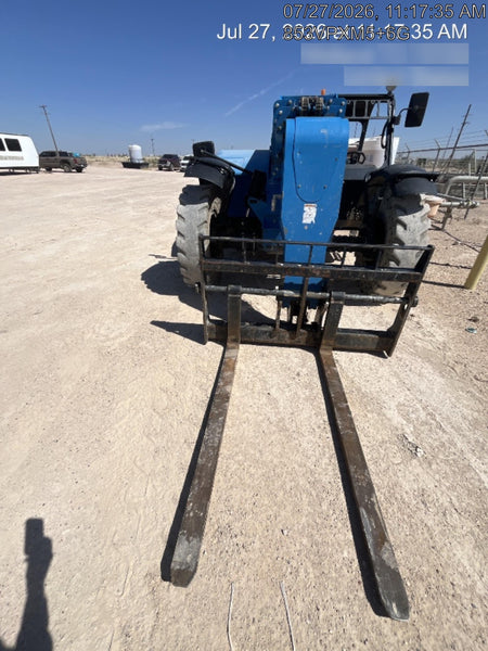 2018 Genie GTH-844 Genie GTH-844 w/Open ROPS, Solid Tires, beacon/work lights, 60" carriage/forks