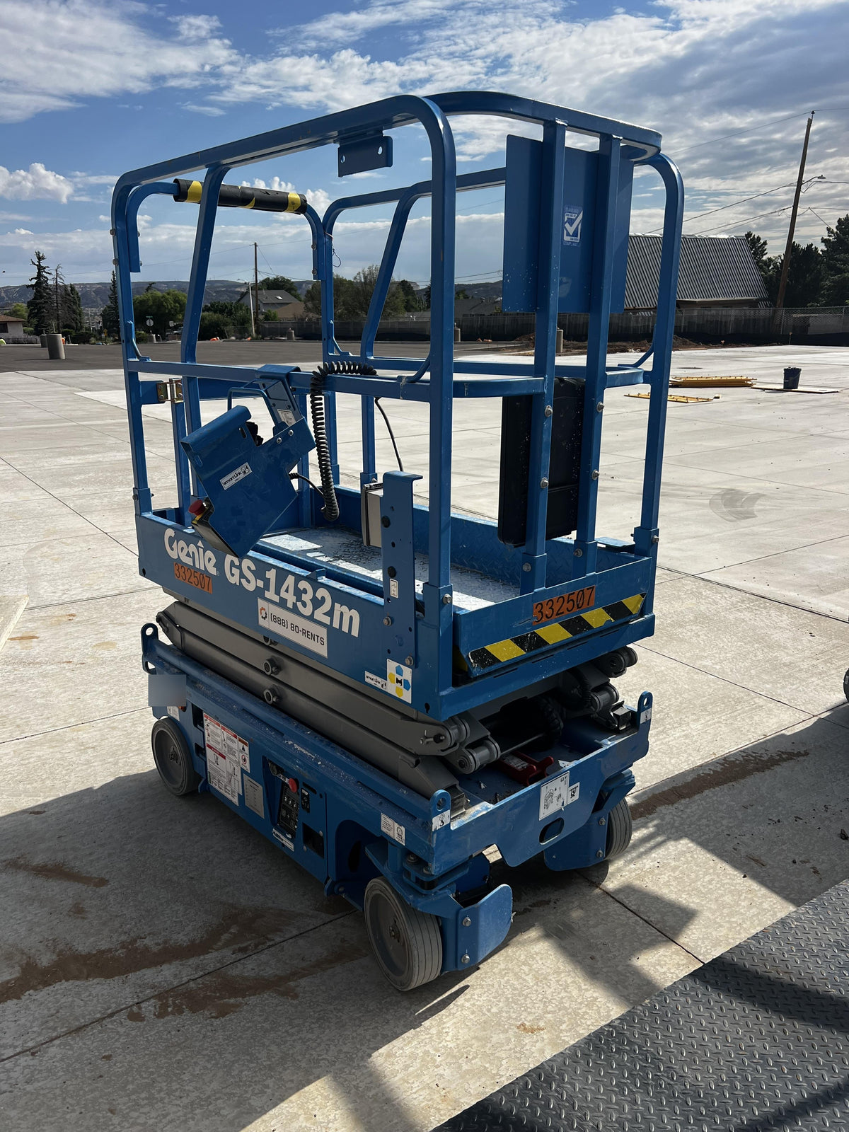 2023 GENIE GS-1432