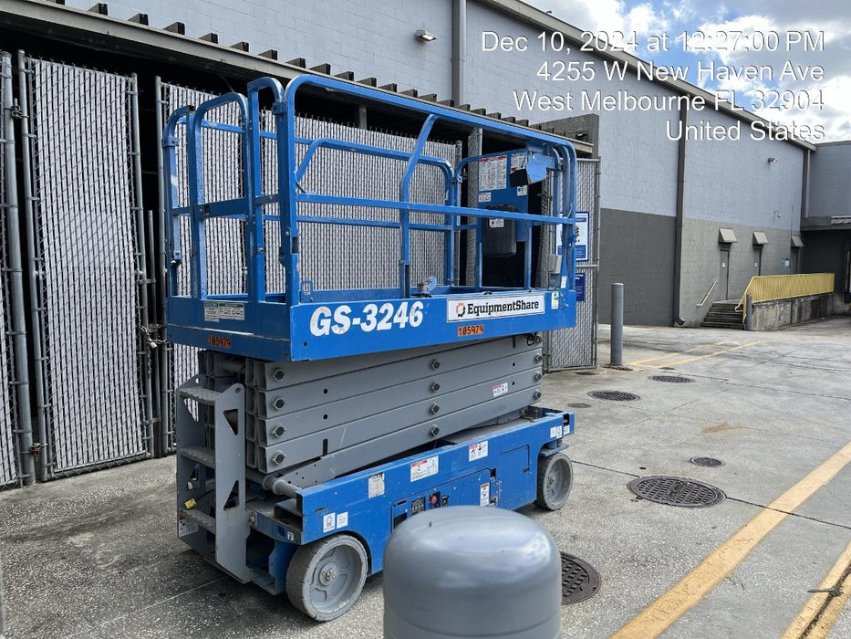 2020 Genie GS-3246 Standard, Folding full height swing gate