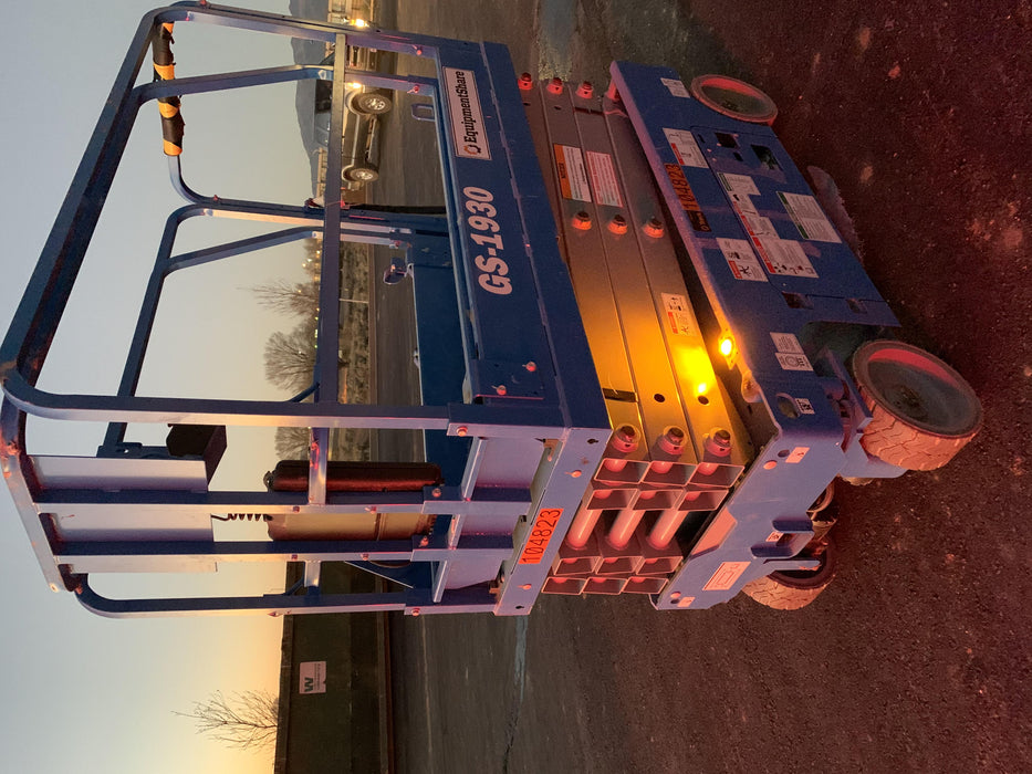 2020 Genie GS-1930 Fixed rails with chain entry gate - Pre A92.20