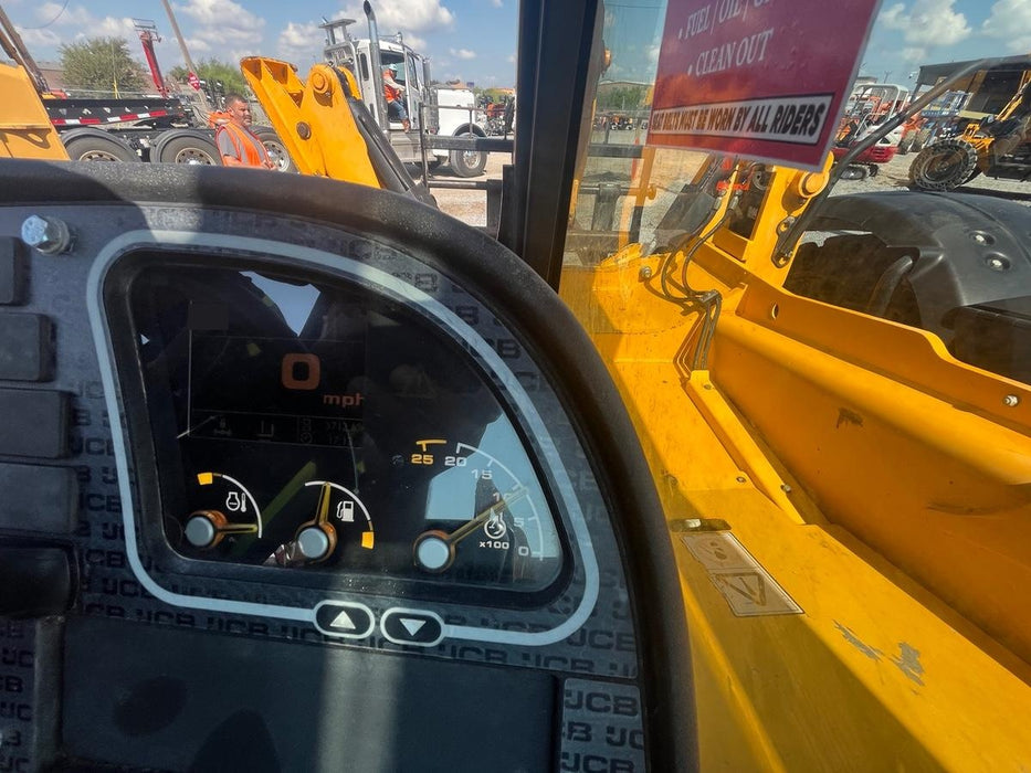 2019 JCB 510-56