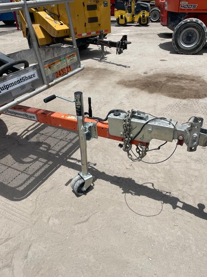 2022 JLG T350