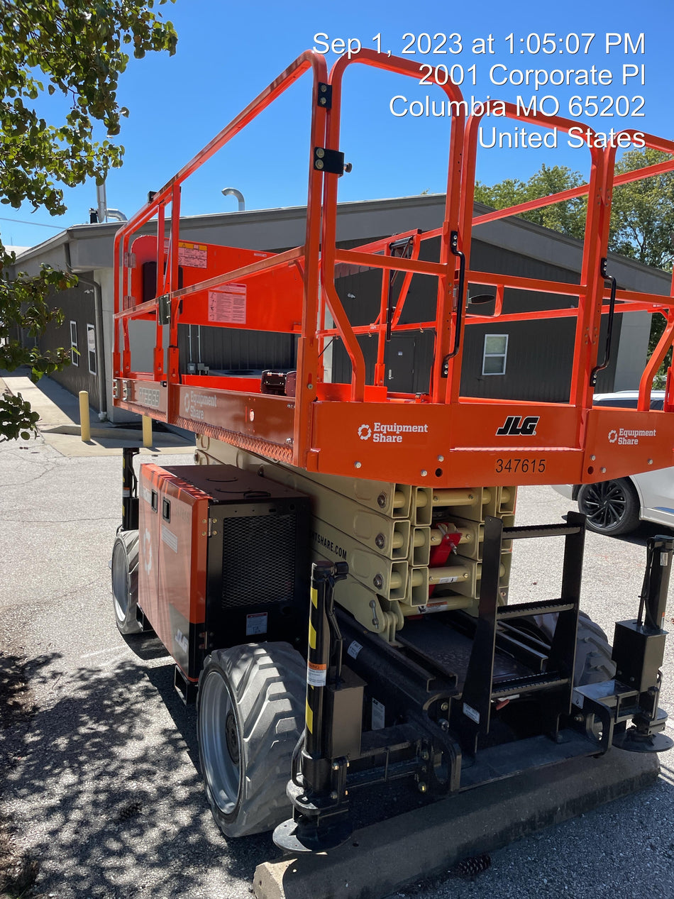2023 JLG RT3369
