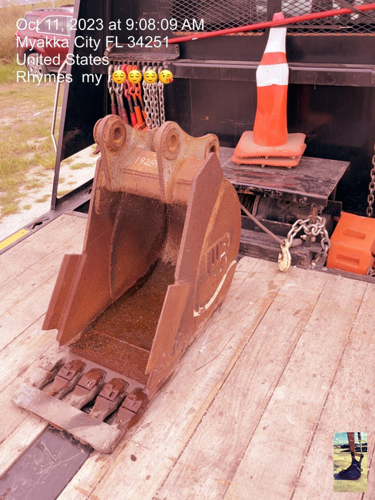 2018 WERK-BRAU 18" Bucket - Werk-Brau