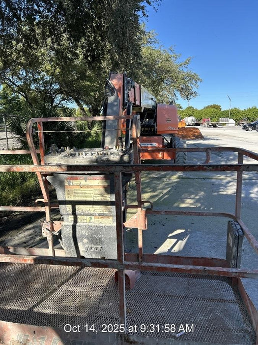2019 JLG 660SJ