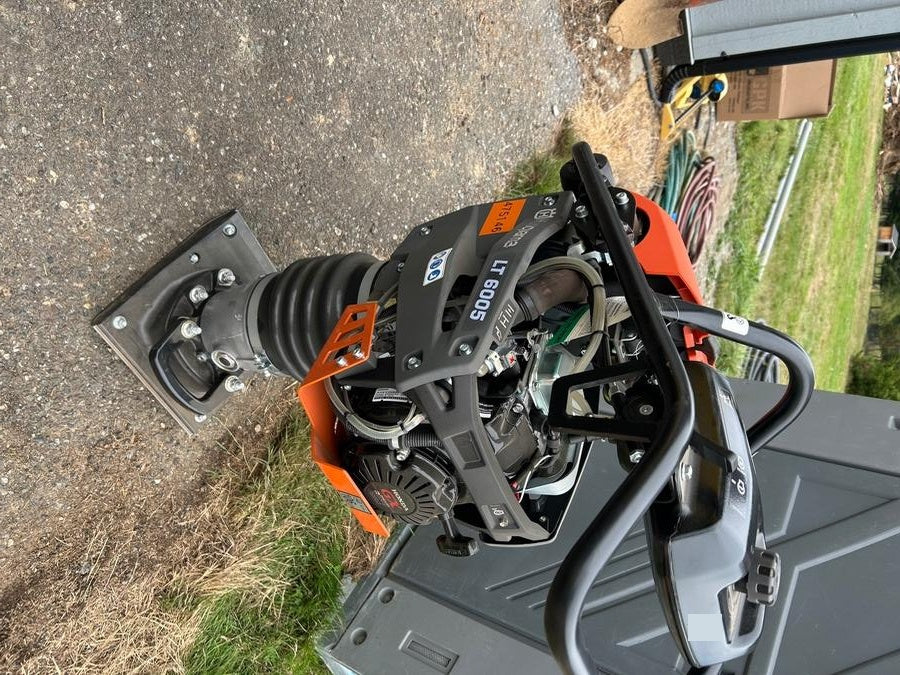 2024 HUSQVARNA LT6005