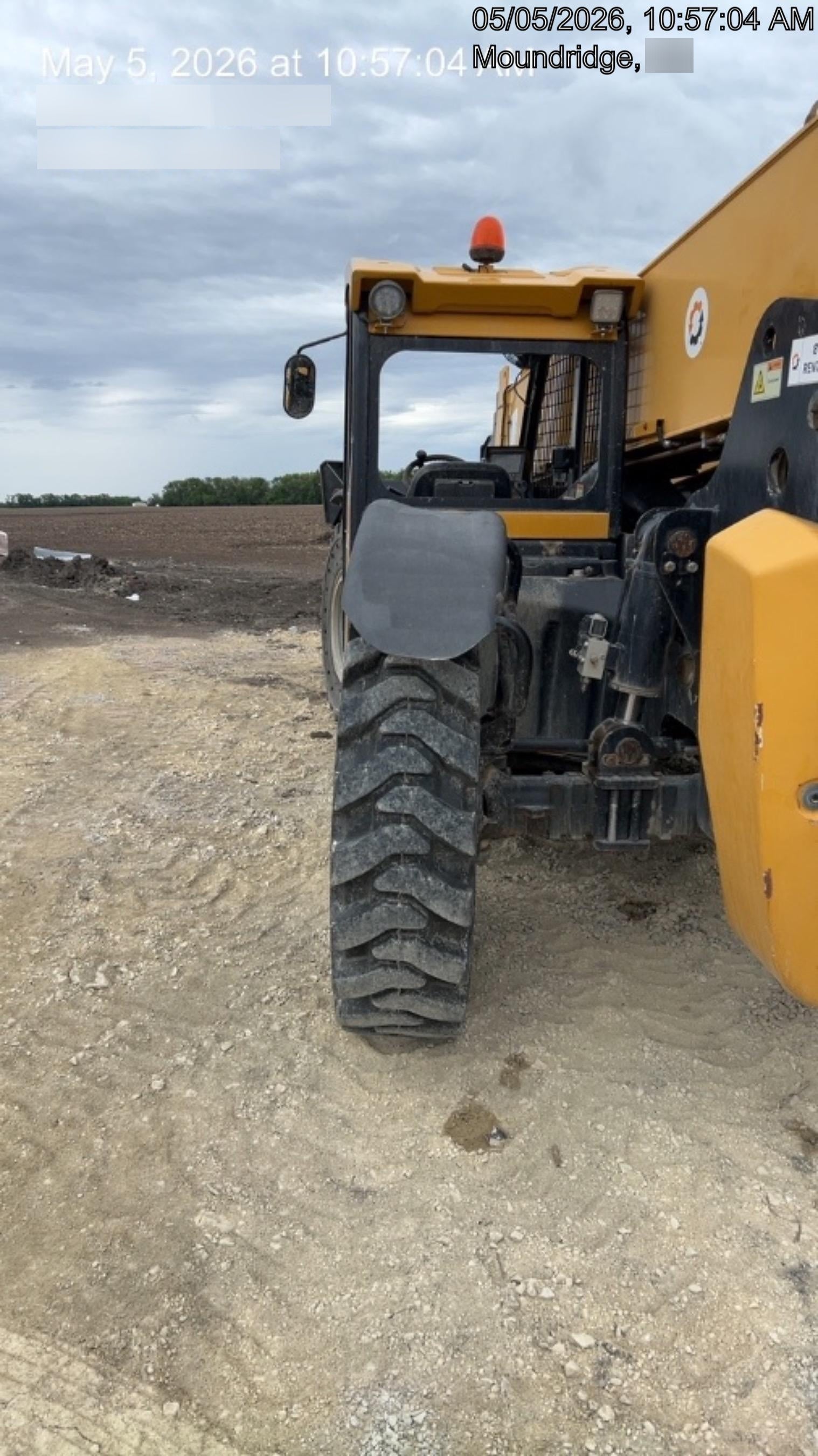 2022 SANY STH1056