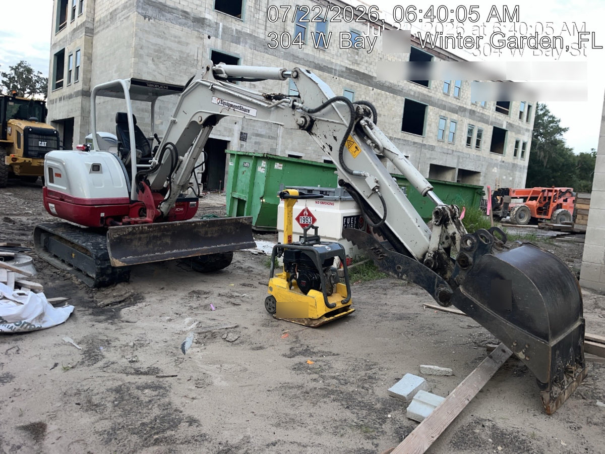 2023 TAKEUCHI TB250-2R
