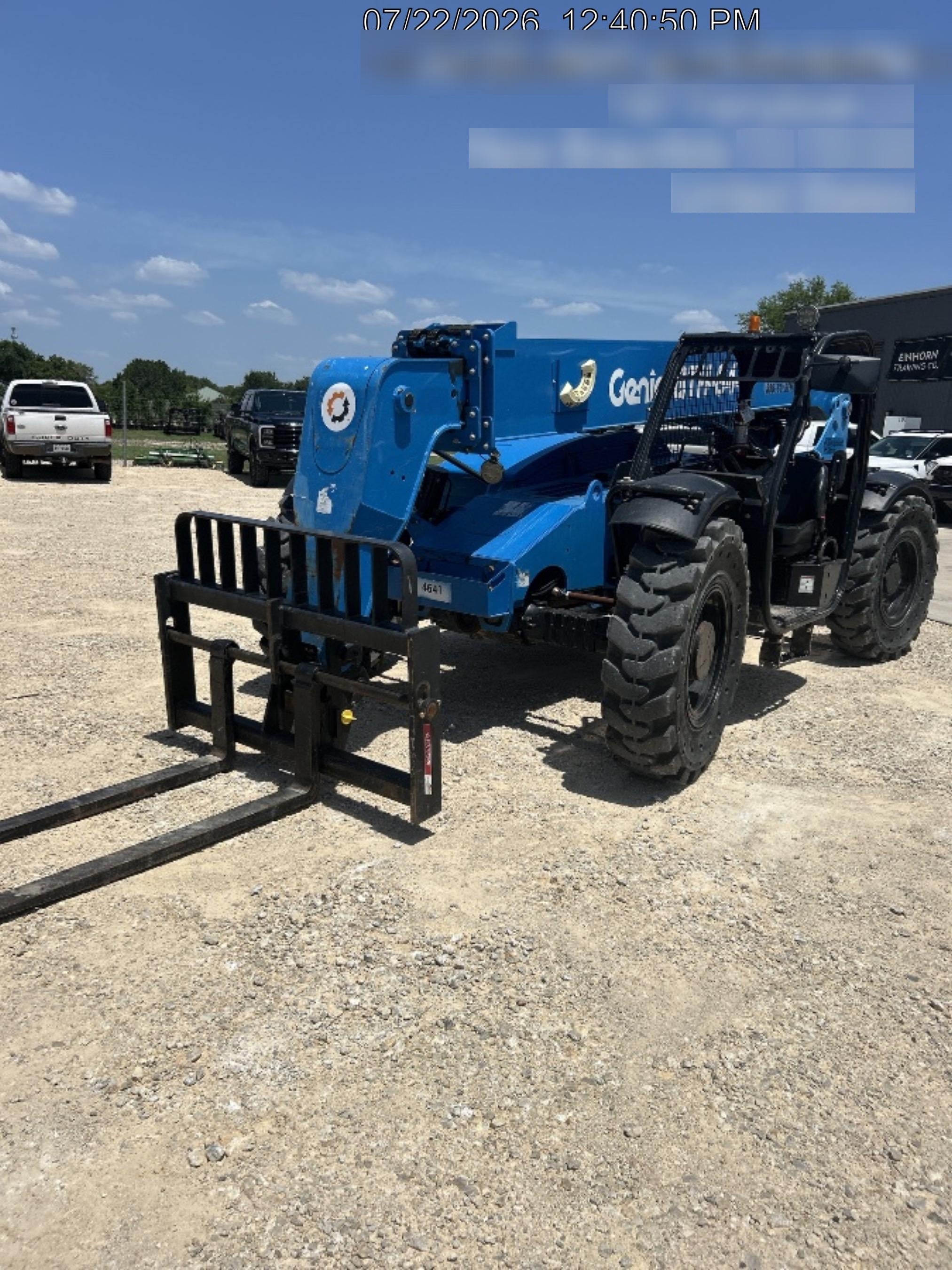 2017 GENIE GTH-844