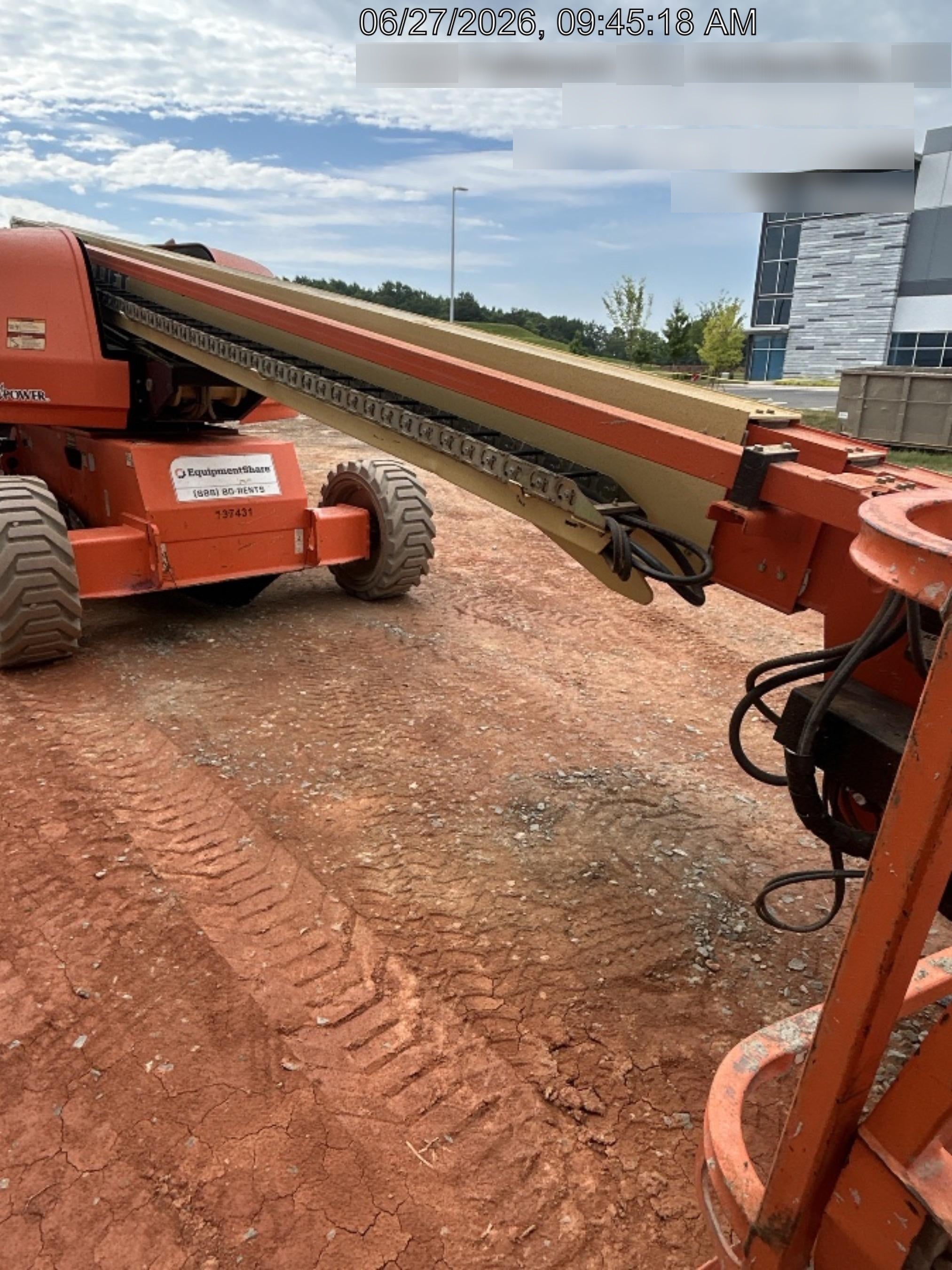 2021 JLG 600S