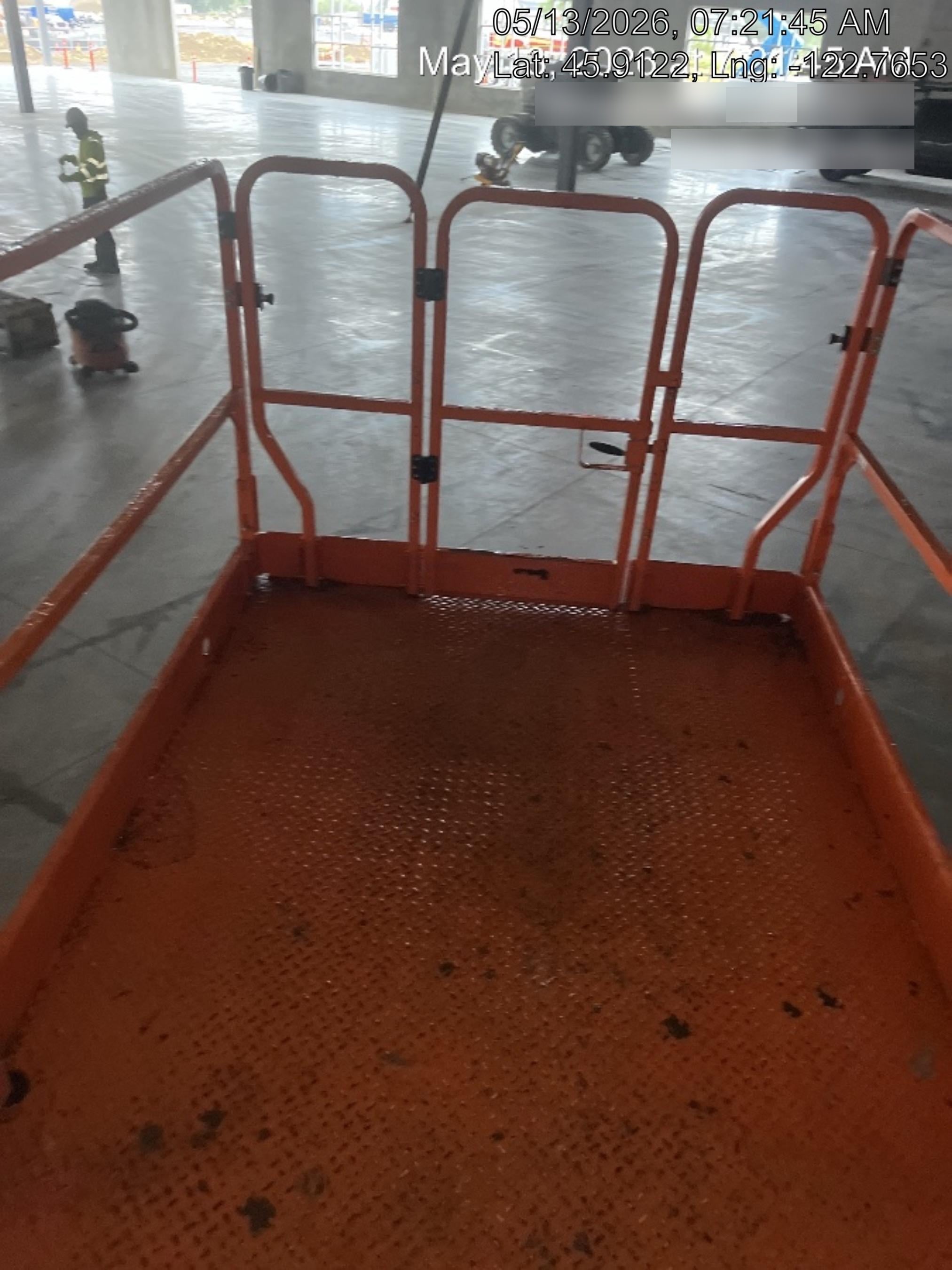 2022 JLG RT4069