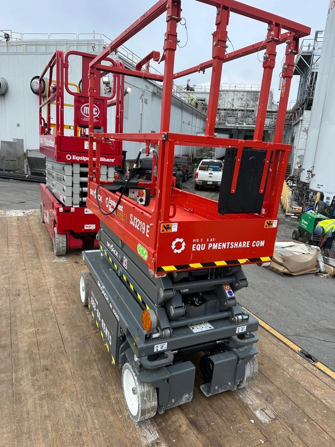 2024 Skyjack SJ3219 Electric Drive, Sld NM Tires, DBcns, RFRails, Power to Platform, T3 + Access Control