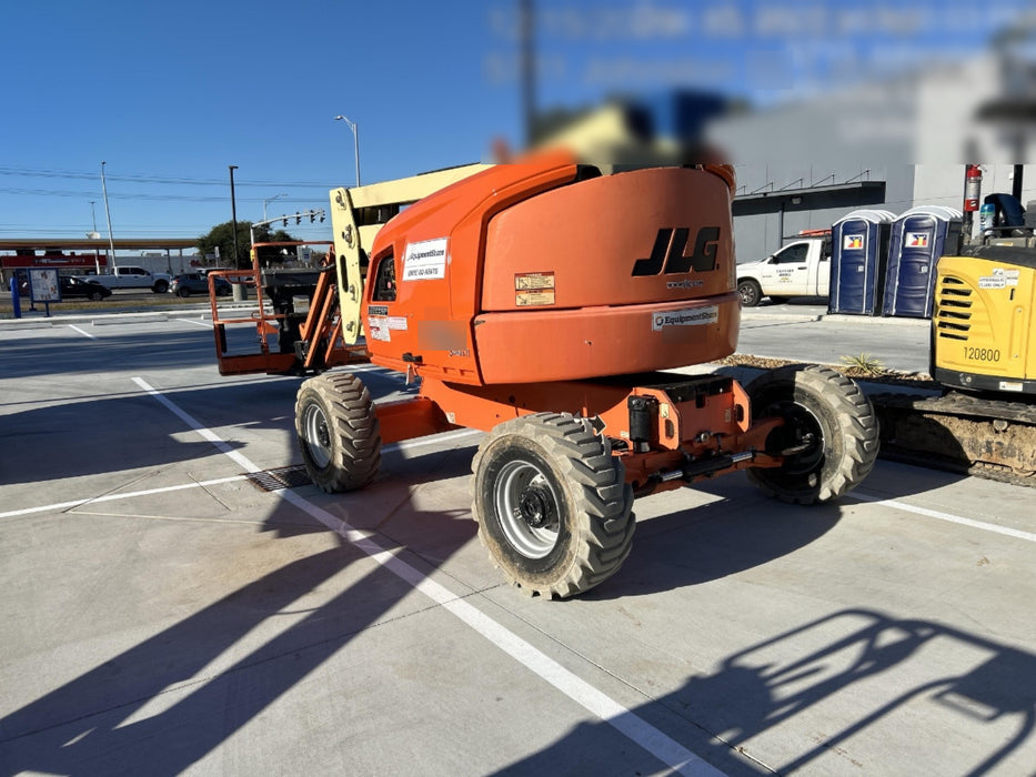 2019 JLG 450AJ
