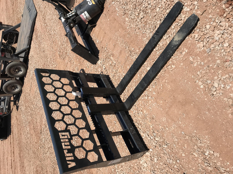 2018 CASE Auger Drive - Case