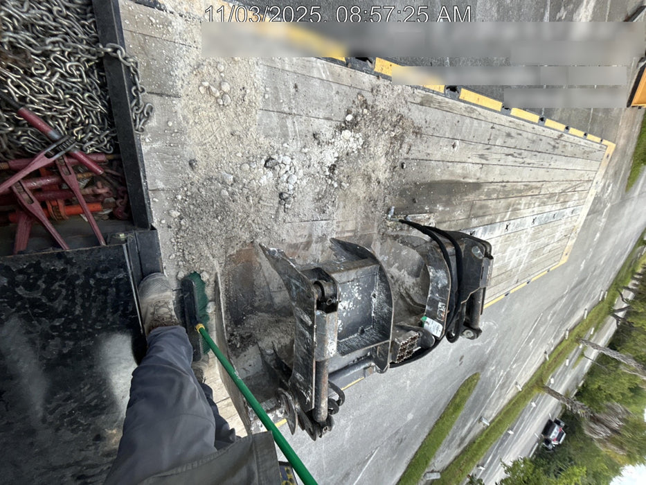 2020 PALADIN 72" Scrap Grapple Bucket - Paladin