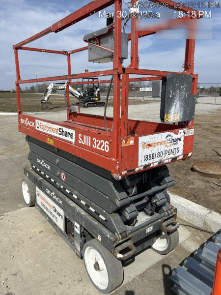 2018 Skyjack SJIII-3226 Skyjack SJIII3226 Scissor Lift w/Trojan Batteries