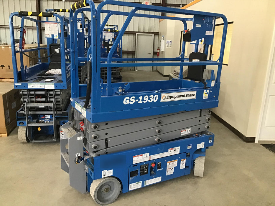 2019 Genie GS-1930 Fixed Rails with Chain Entry