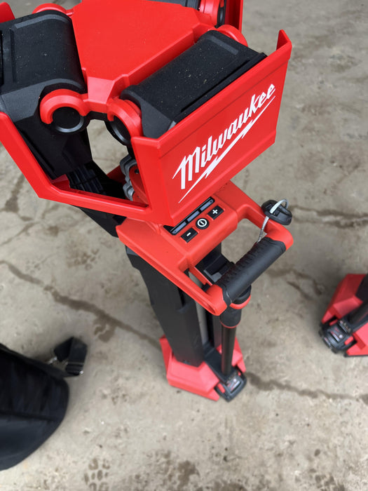 2022 MILWAUKEE 2136-20