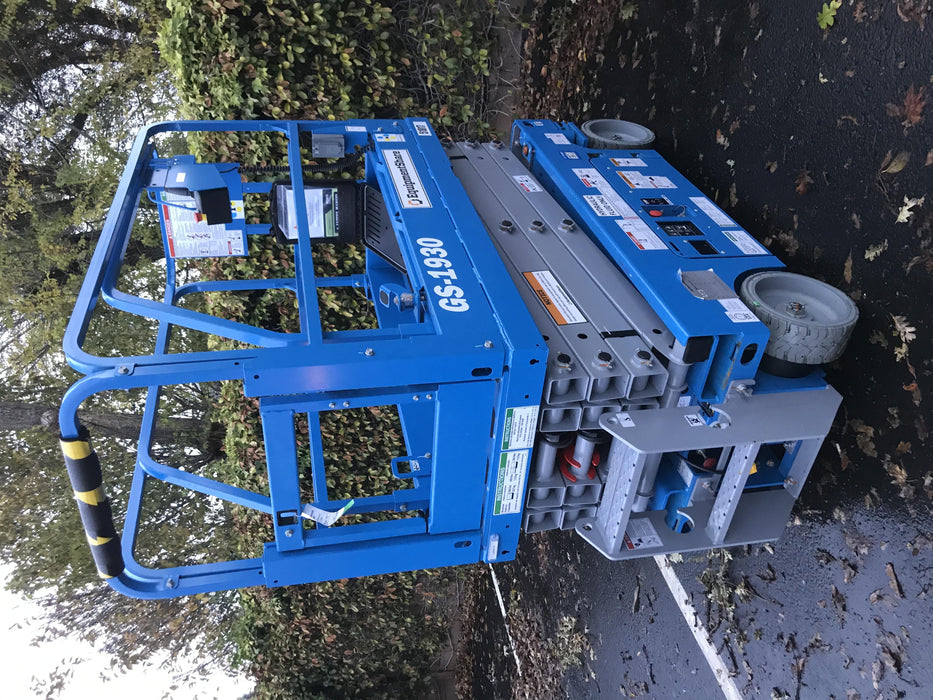 2019 Genie GS-1930 Half Height Swing Gate, 800W Inverter